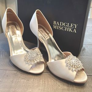 Badgley Mischka Shoes Size 9.